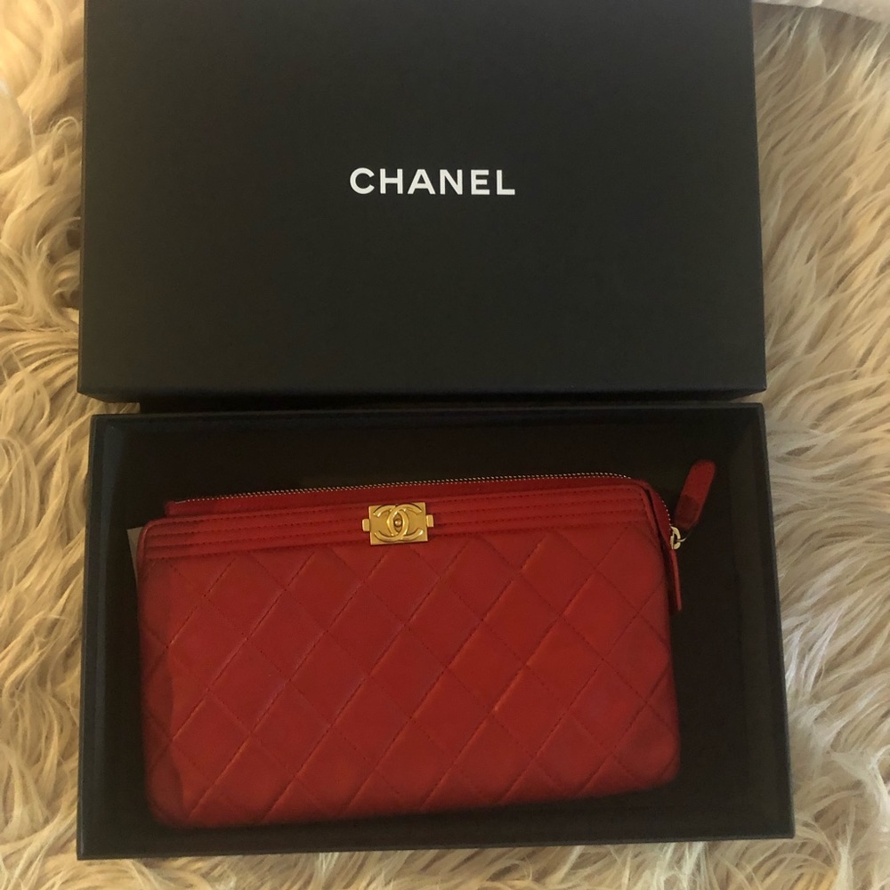CHANEL lambskin le boy wallet
